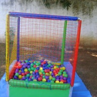 Piscina de bolinhas 1,1x1,1m ou 1,5x1,5m