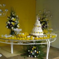 Mesa Em U
