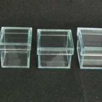 Caixa de vidro com tampa tipo caixa de sapato