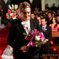 Olhando para o Buque da Noiva