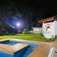 Vista noturna do sitio