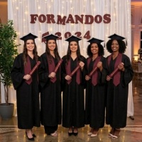 Beca para formatura adulto