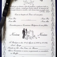 Convite de casamento aberto.
