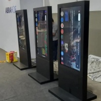 TOTENS INTERATIVOS PARA EVENTOS CORPORATIVOS E FEIRAS. VARIOS MODELOS E TAMANHOS.