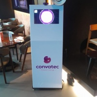 TOTEM DE FOTOS INSTANTÂNEAS PARA FESTAS E EVENTOS CORPORATIVOS. TELA 15" TOUCH.