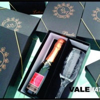 Kit Master champanhe solterio:
- 1 taa champanhe
- rtulo personalizado
- caixa reforada de pap