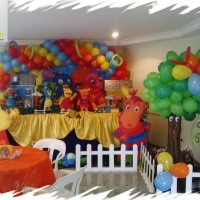 BACKYARDIGANS COM CEN�RIO EXTRA