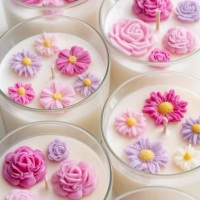 VELA AROMATIZADA EM POTE DE VIDRO PARA FESTAS OU DECORAÇÃO