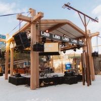 PALCO 8X8 COM COBERTURA EM DUAS ÁGUAS , LED , SOM , MALHA E ACABAMENTO